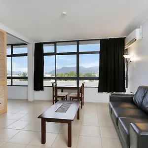 https://sunshine-tower.cairnshotels4all.com
