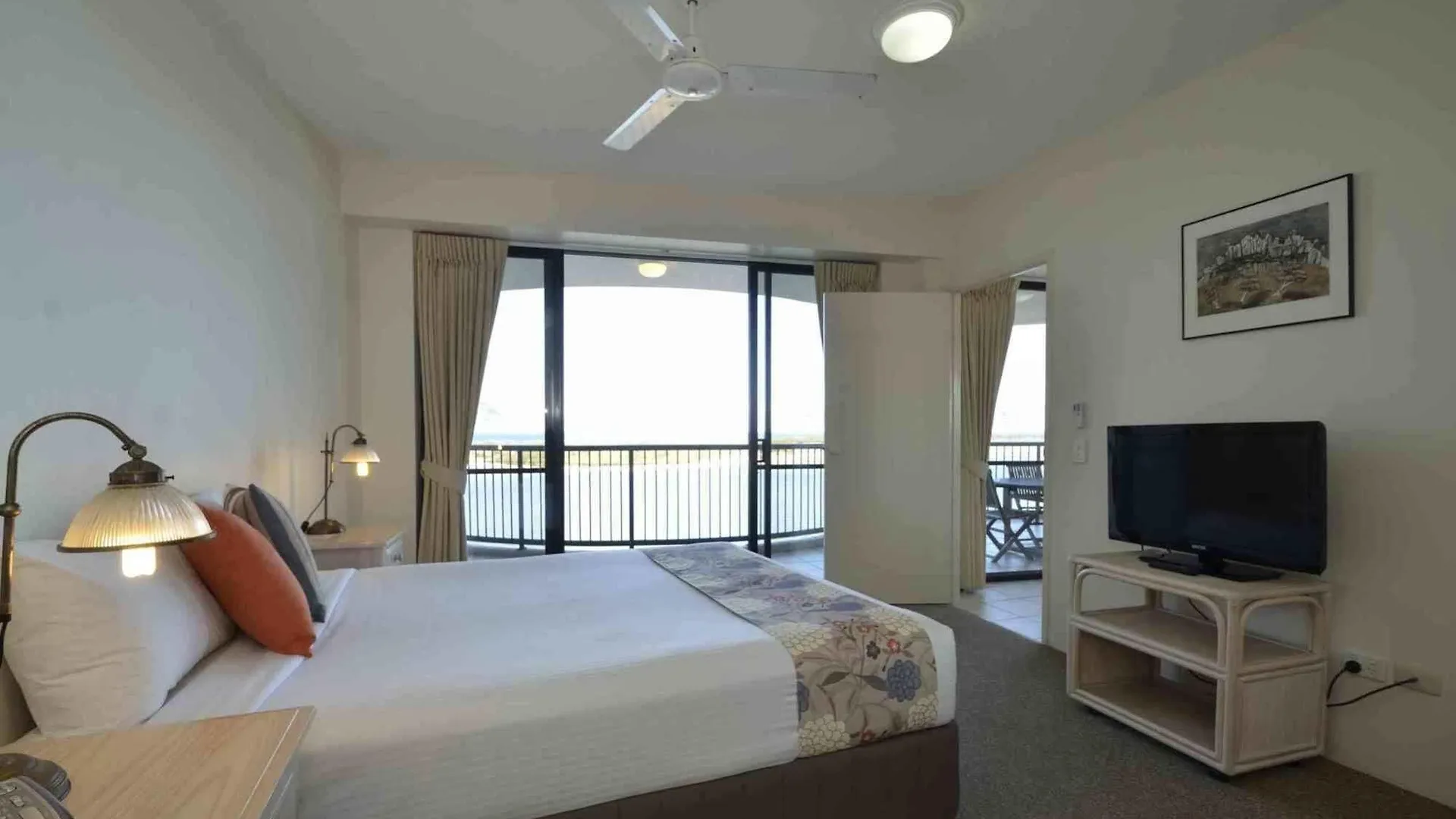 ****  Windward Passage Aparthotel Caloundra Australia